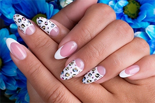 Professional nail technician Course In Chandigarh