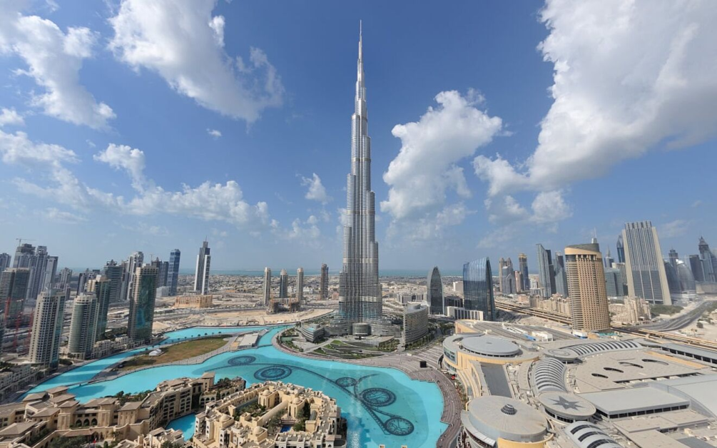 1. Burj Khalifa: Reaching for the Skies