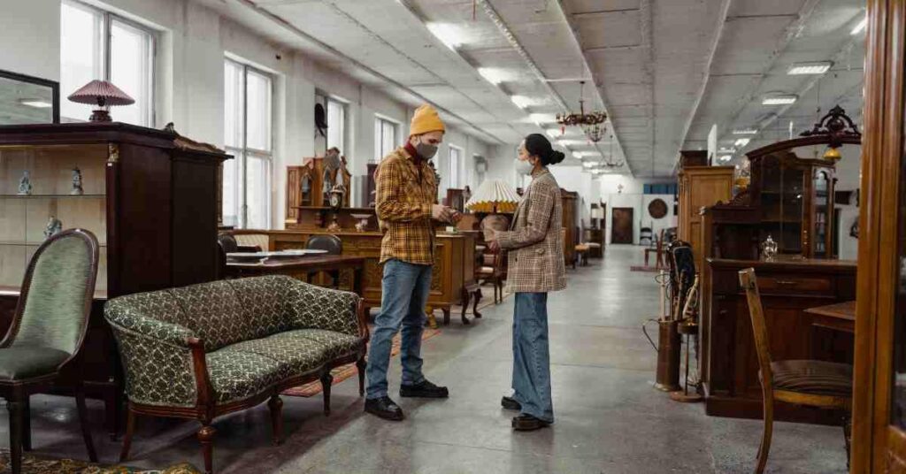 used furniture buyers